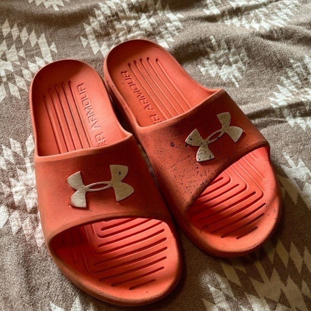 Under Armour Orange Slides size 11 5/$20